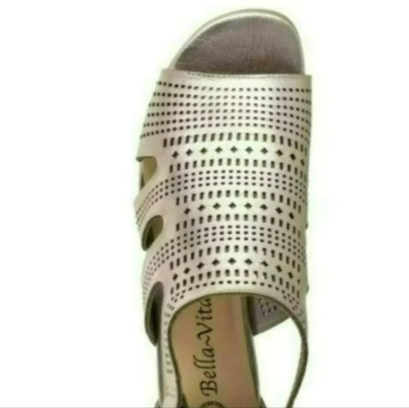 Bella Vita Quinby Chop Out Wedge Sandals 8 - Picture 5 of 7